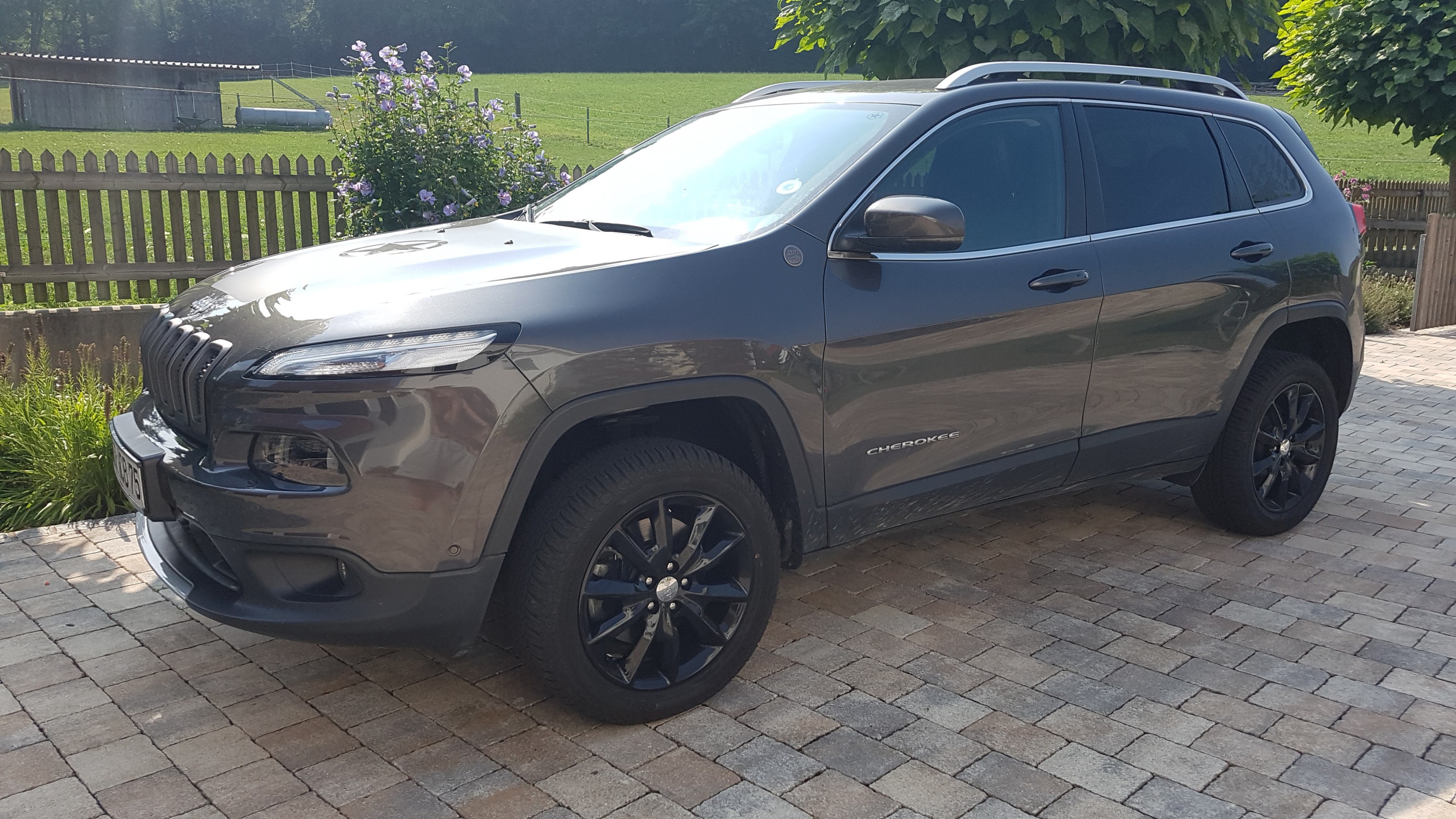 Front und Felgen blackenend... :-)!!