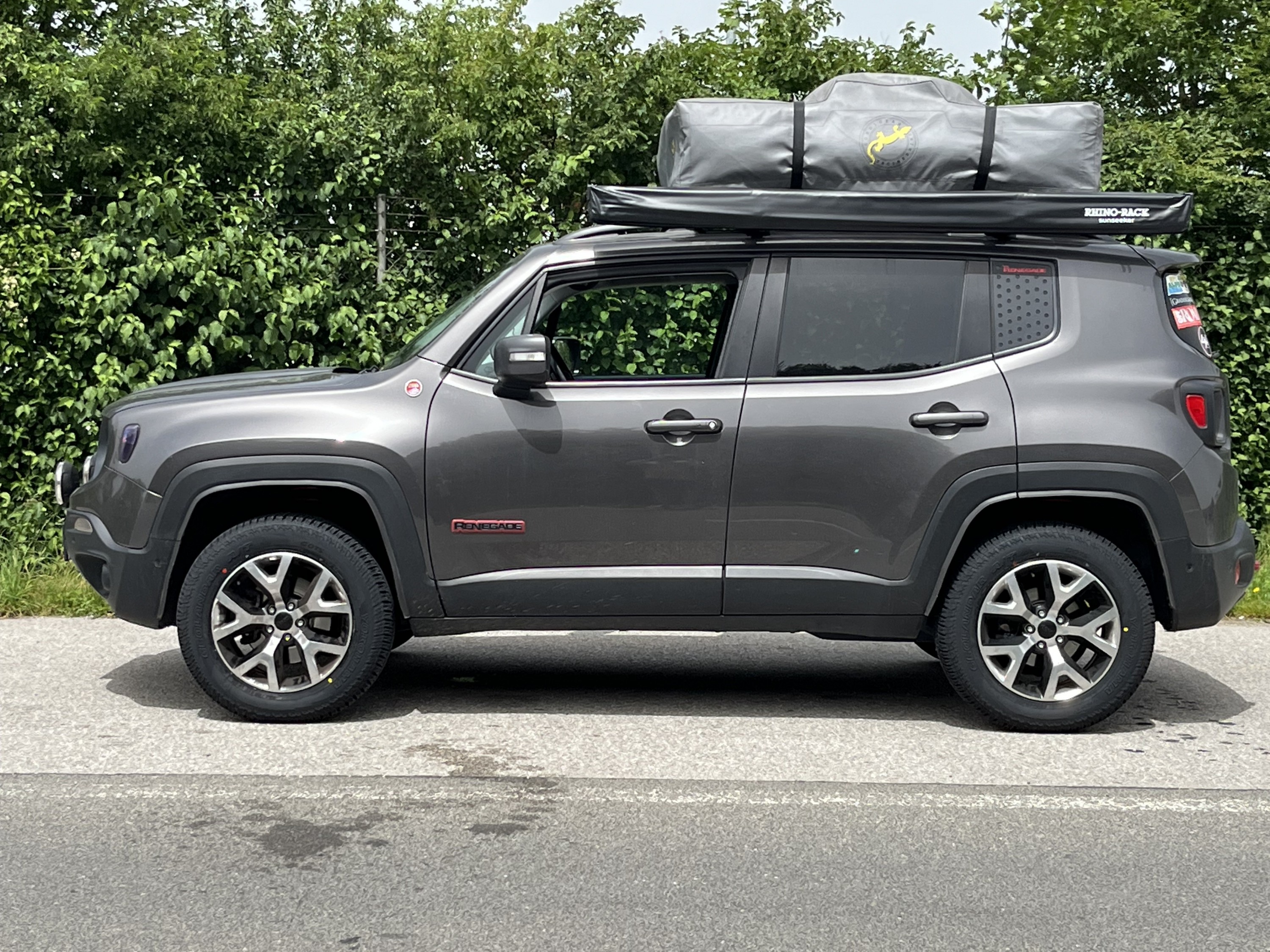 Neues Schuhwerk 225/65r17