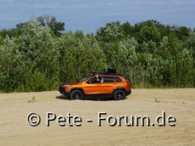 5 Peters p.11 Cherokee Trailhawk